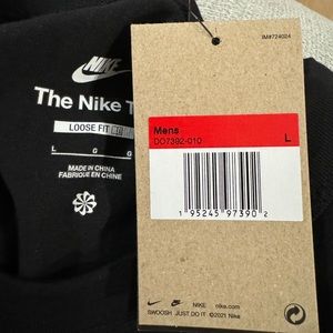 Nike Sportswear Premium Essentials - Men's T-Shirt